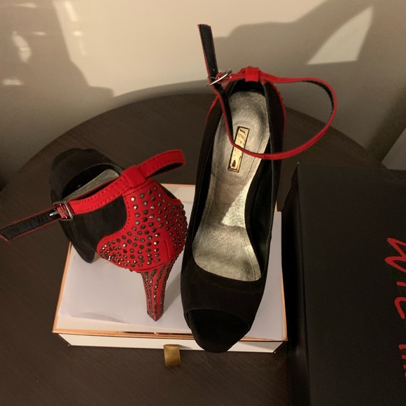 Beautiful Wild pair stilettos 👠 pump size 6 - Picture 16 of 16